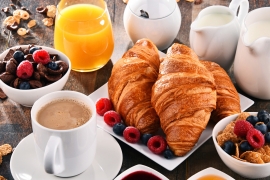 Диетолог Михалева обозначила самые вредные завтраки