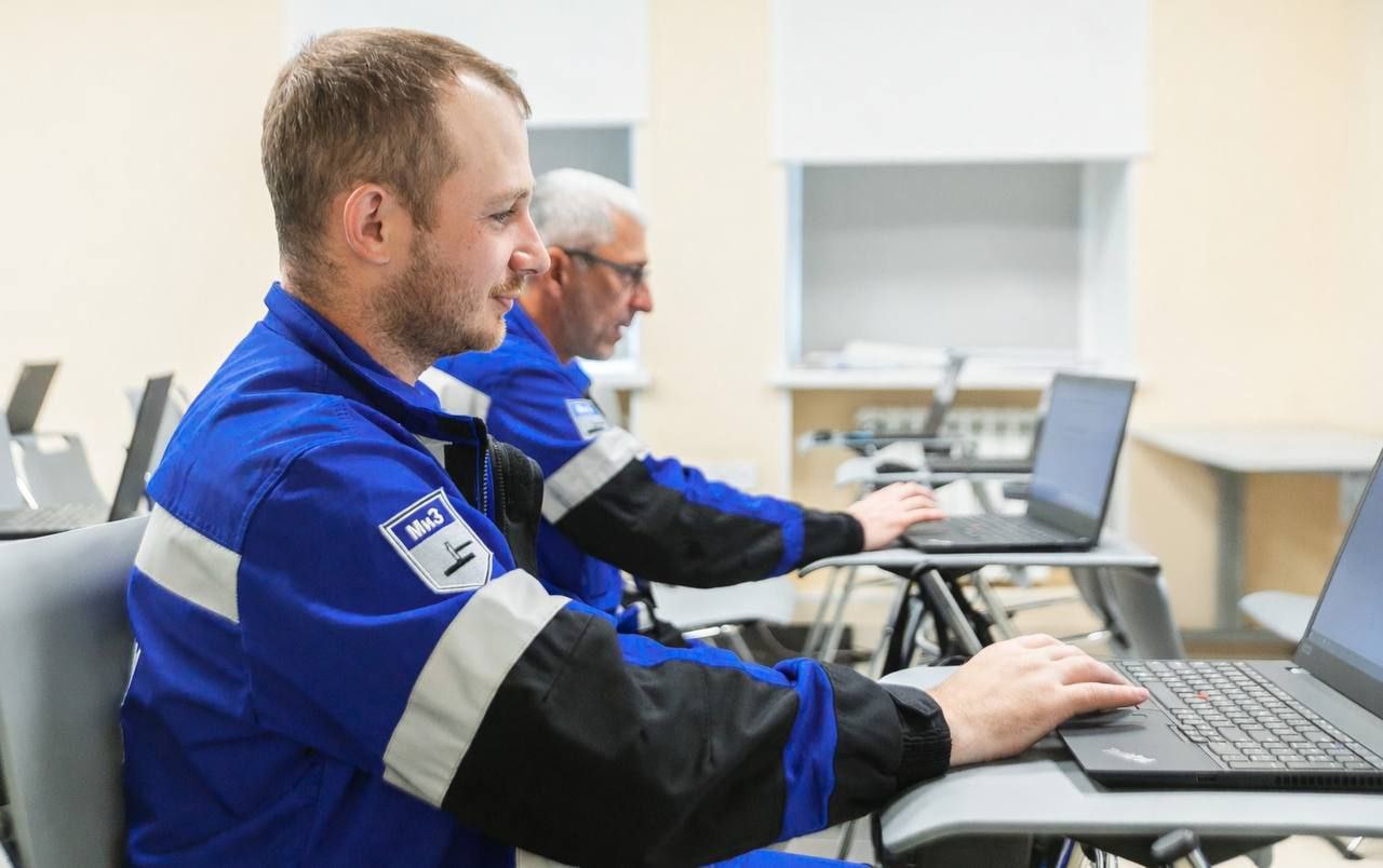 «Газпромнефть-СМ» запустила программу подготовки кадров для производства смазочных материалов