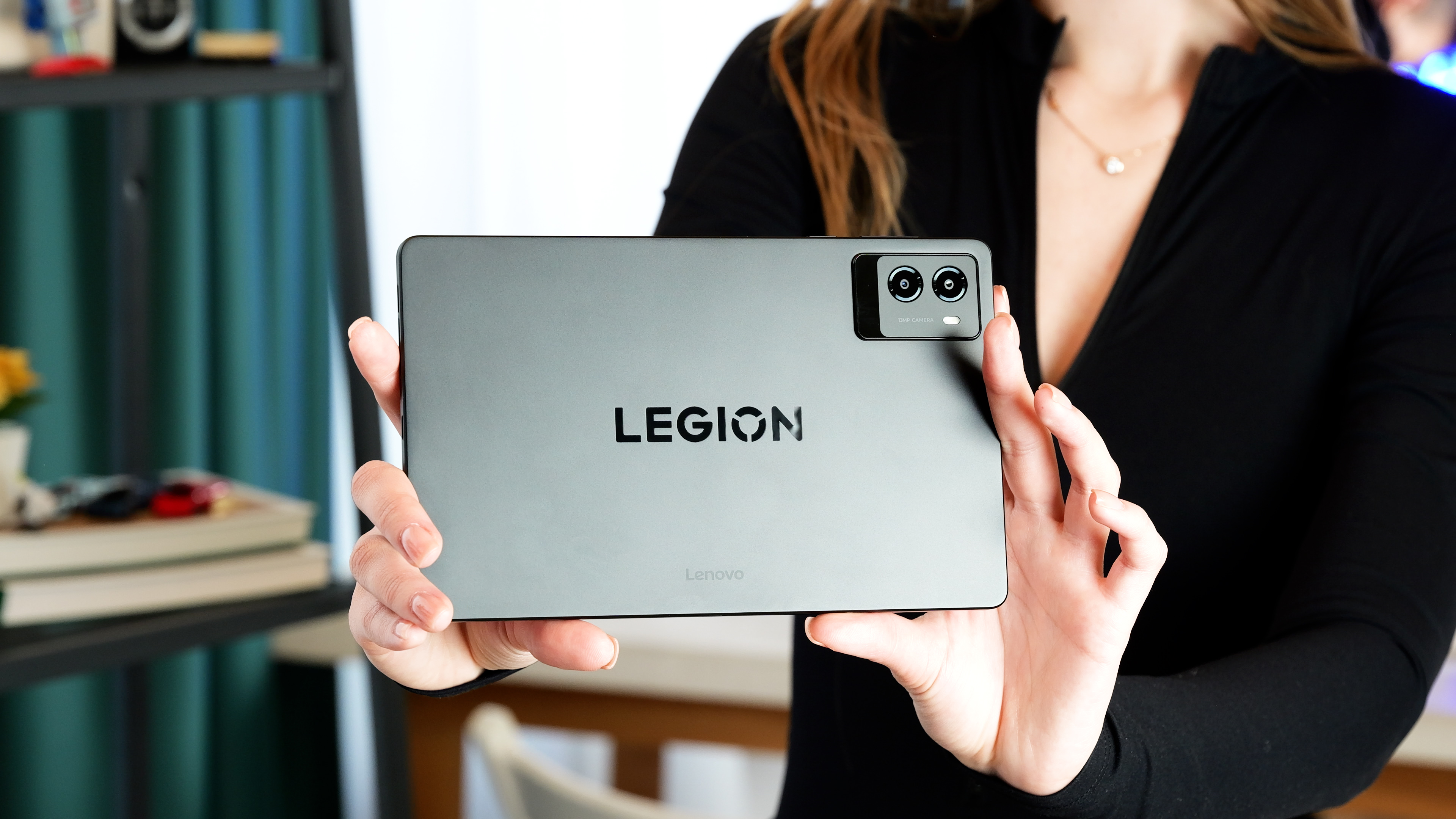Lenovo представит обновленный планшет Legion Y700