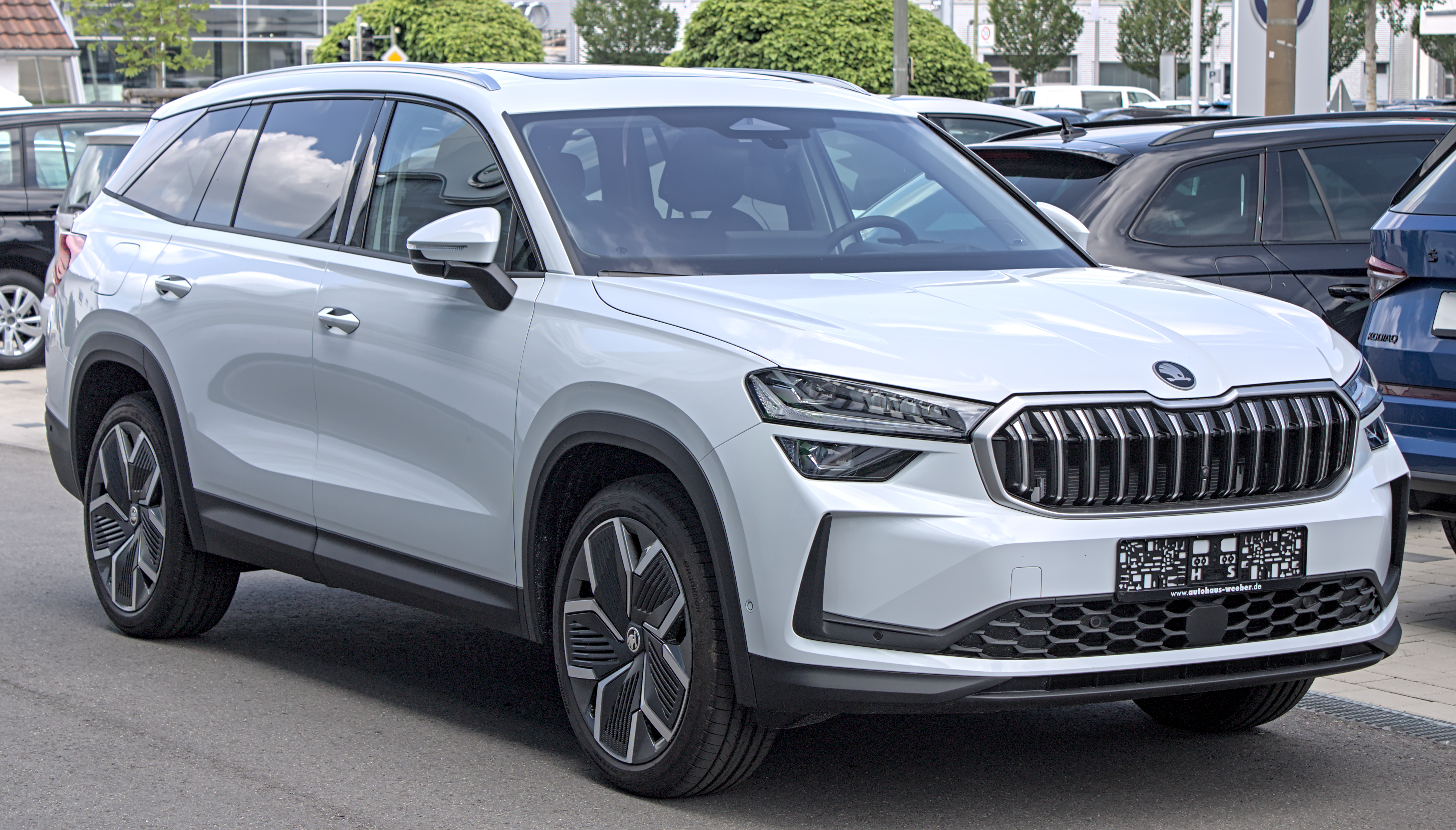 В России начались продажи Skoda Kodiaq второй генерации