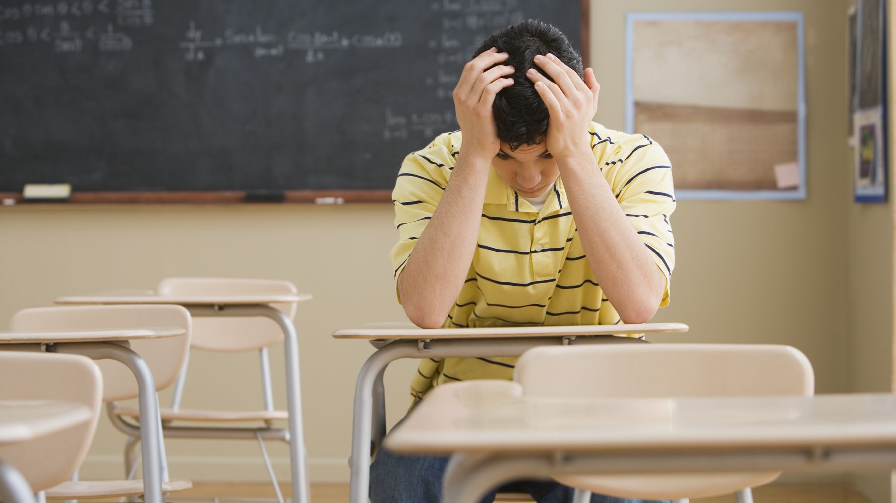 JAMA: депрессия у школьника повышает риск ее развития у всего класса