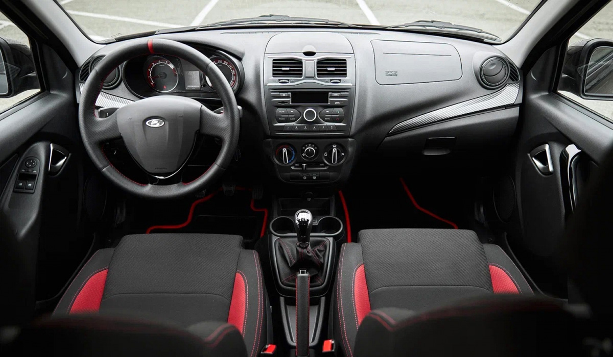 Новую Lada Granta Sport показали в салоне