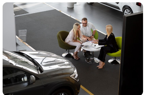 Начались продажи Lada Iskra Cross, но в салонах лишь витринные машины