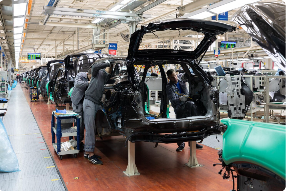 В Петербурге идет подготовка к перезапуску автозаводов Toyota и GM