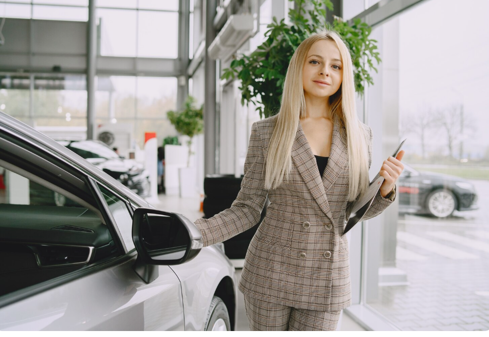 В РФ выставили на продажу гибрид «Нивы» и Volvo